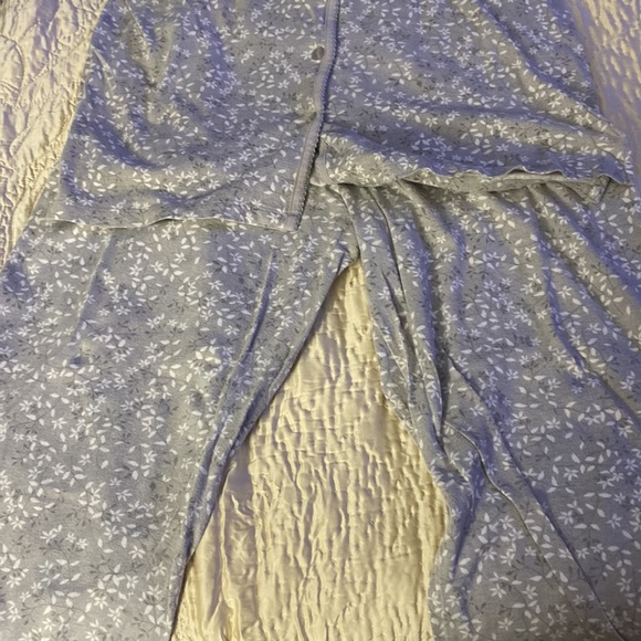 Pretty 100% Cotton summer pajama set.  Cap sleeve and cropped pant. M - Picture 2 of 5